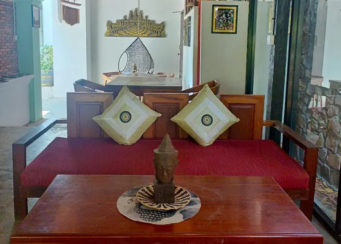La Fontaine De Tara Boutique